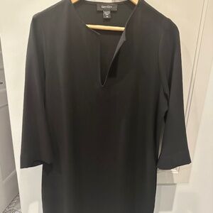 Karen Kane black shift dress size medium.